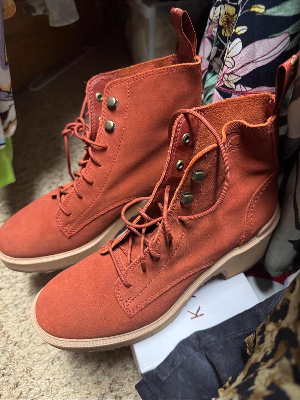 Sorel Women's Rust Suede Lace-Up Ankle Boots